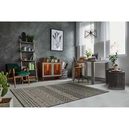 Palacedesigns 94 x 94 in. Charcoal Polypropylene Rug PA3672945